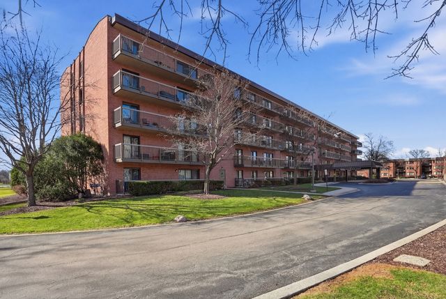 6443 Clarendon Hills Road 402, Willowbrook, IL 60527