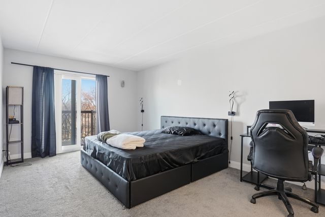 6443 Clarendon Hills Road 402, Willowbrook, IL 60527