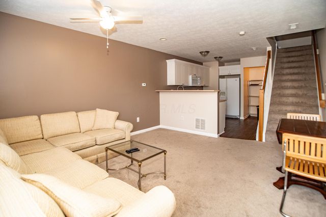 6997 Monarchos Drive, 11, New Albany, OH 43054