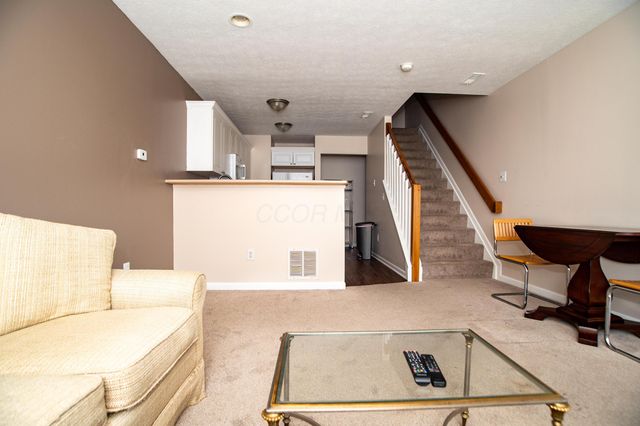 6997 Monarchos Drive, 11, New Albany, OH 43054