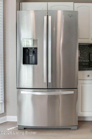 6710 Grandfield Rd, Louisville, KY 40258