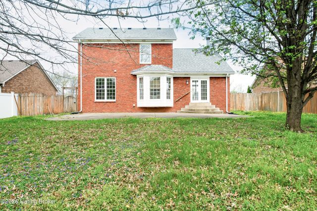 6710 Grandfield Rd, Louisville, KY 40258