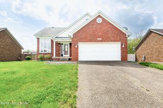 6710 Grandfield Rd, Louisville, KY 40258