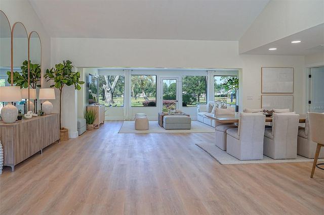 5239 SADDLEBROOK WAY, Zephyrhills, FL 33543