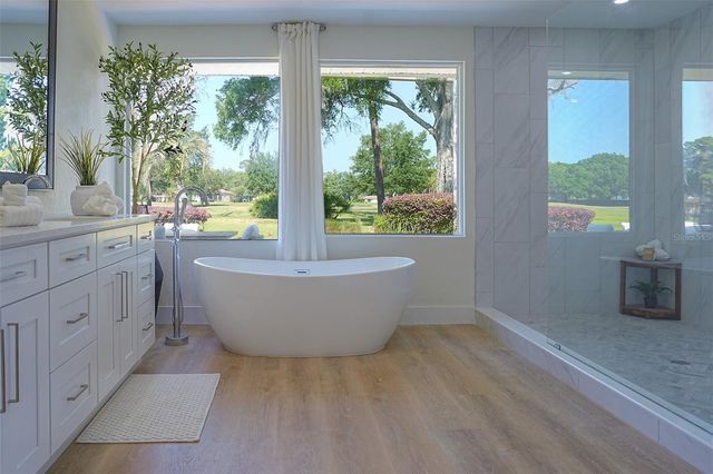 5239 SADDLEBROOK WAY, Zephyrhills, FL 33543