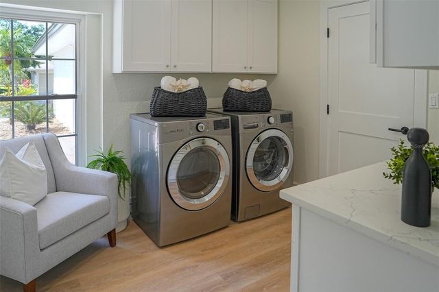 5239 SADDLEBROOK WAY, Zephyrhills, FL 33543