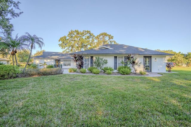 5239 SADDLEBROOK WAY, Zephyrhills, FL 33543