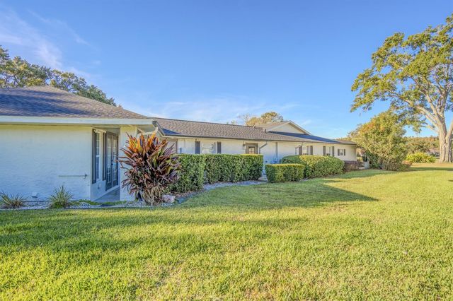 5239 SADDLEBROOK WAY, Zephyrhills, FL 33543