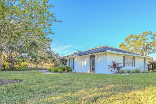 5239 SADDLEBROOK WAY, Zephyrhills, FL 33543