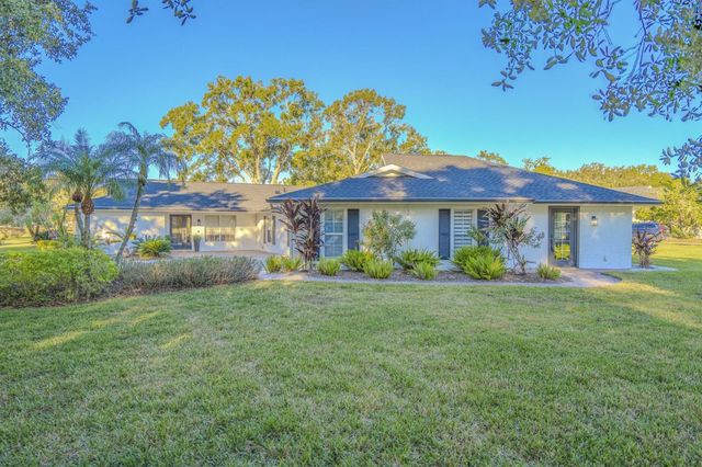 5239 SADDLEBROOK WAY, Zephyrhills, FL 33543