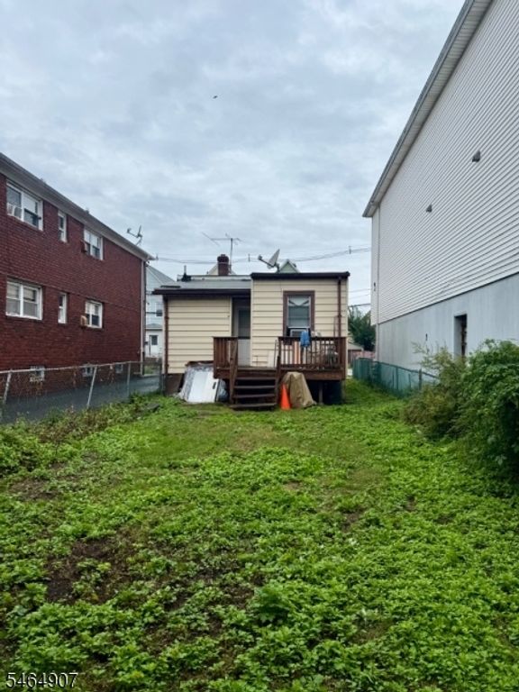 218 Florida St, Elizabeth City, NJ 07206 — photo 4