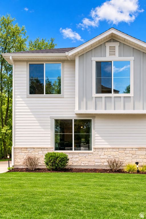 Image 1 of property listing at 615 S PLUM CREEK LN, Ogden, UT 84404