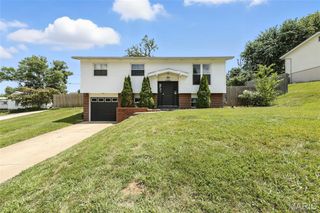 1053 Oak Trail, Pevely, MO 63070