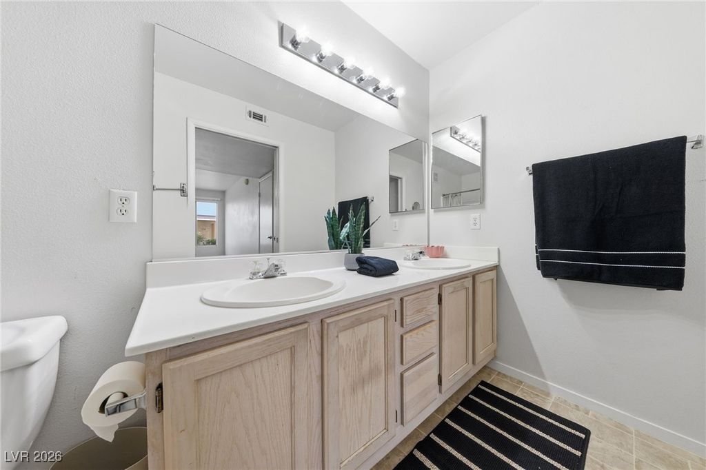 Image 11 of property listing at 3425 East Russell Road 134, Las Vegas, NV 89120