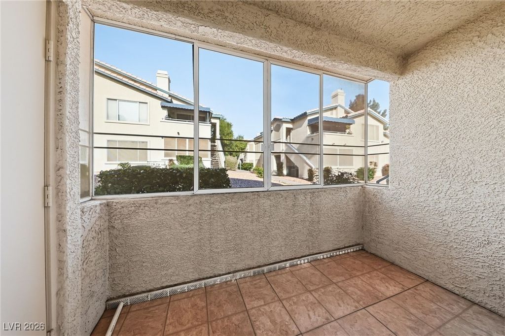 Image 6 of property listing at 3425 East Russell Road 134, Las Vegas, NV 89120
