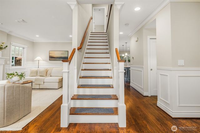 4839 NE 43rd Street, Seattle, WA 98105