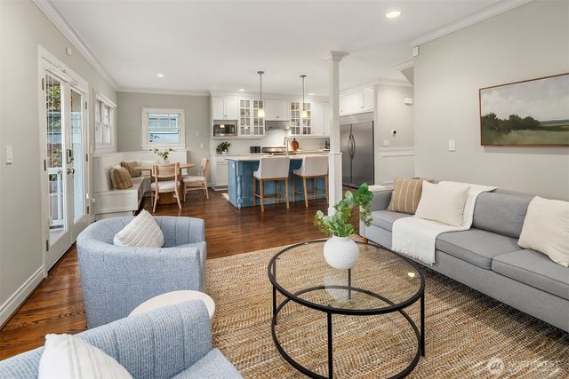 4839 NE 43rd Street, Seattle, WA 98105