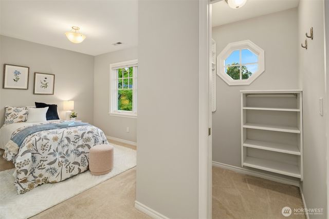4839 NE 43rd Street, Seattle, WA 98105