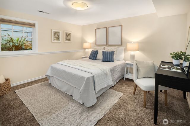4839 NE 43rd Street, Seattle, WA 98105