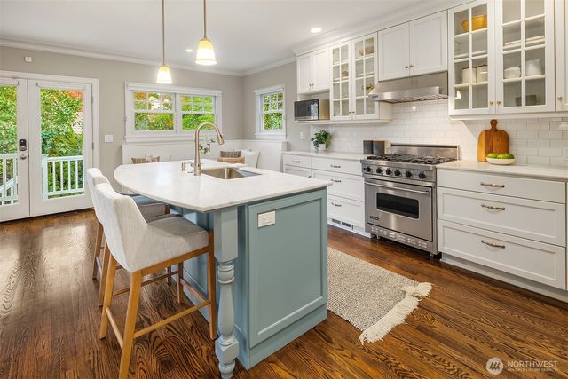 4839 NE 43rd Street, Seattle, WA 98105