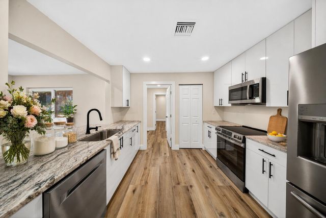 1451 SE Grapeland Avenue, Port St. Lucie, FL 34952