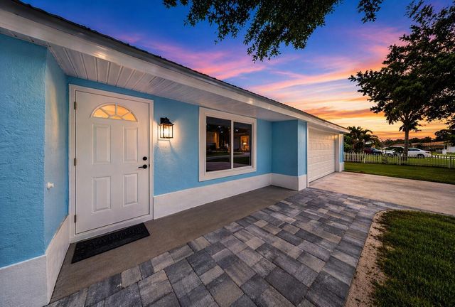 1451 SE Grapeland Avenue, Port St. Lucie, FL 34952