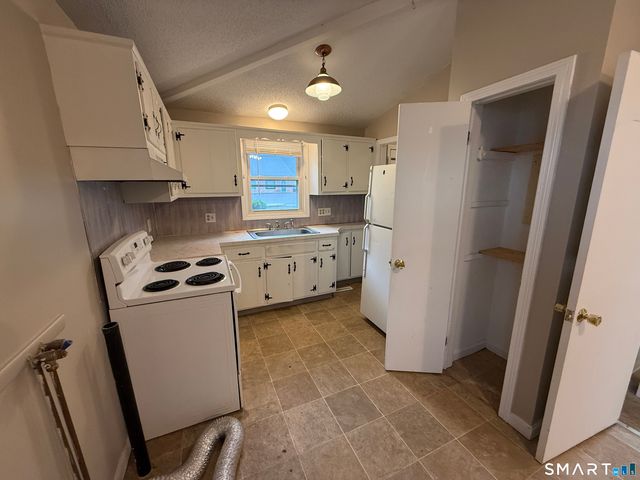 281 South Main Street 2, Thomaston, CT 06787