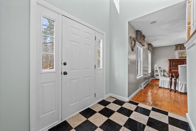 97 Apple Rd, Brimfield, MA 01010