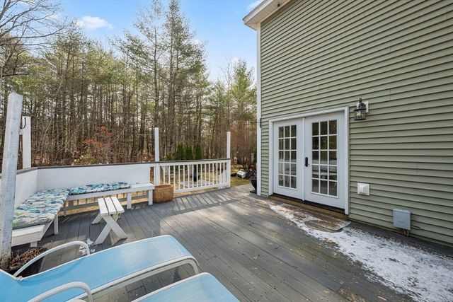 97 Apple Rd, Brimfield, MA 01010