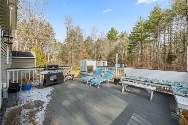 97 Apple Rd, Brimfield, MA 01010