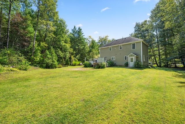 97 Apple Rd, Brimfield, MA 01010