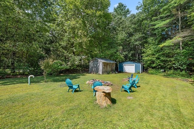 97 Apple Rd, Brimfield, MA 01010