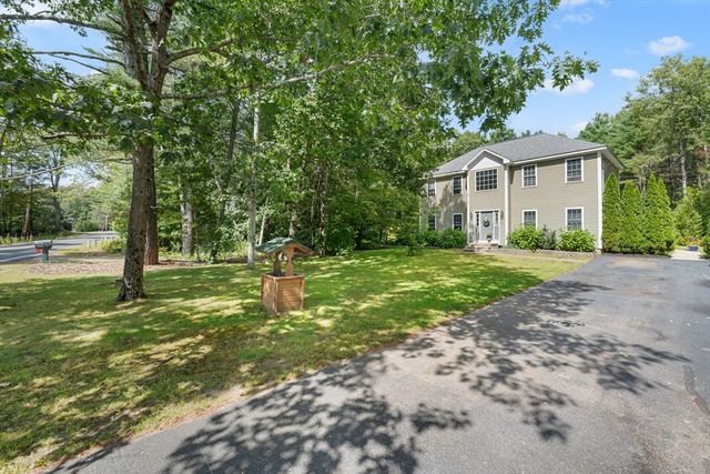 97 Apple Rd, Brimfield, MA 01010