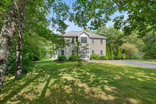 97 Apple Rd, Brimfield, MA 01010