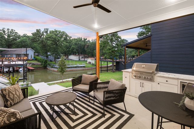 164 Lowe Drive, Mabank, TX 75156