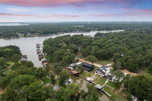 164 Lowe Drive, Mabank, TX 75156