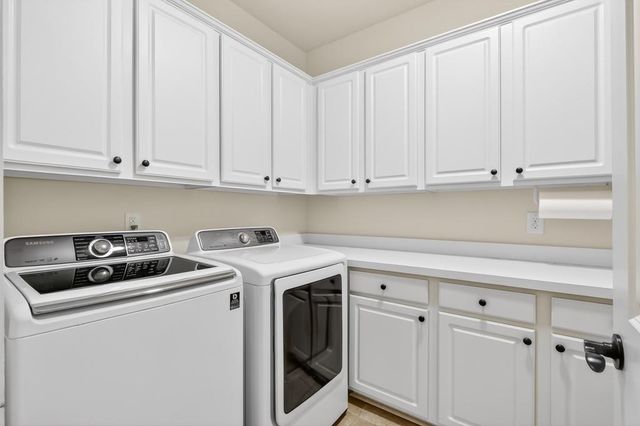 113 Austin Drive, Atlanta, GA 30328