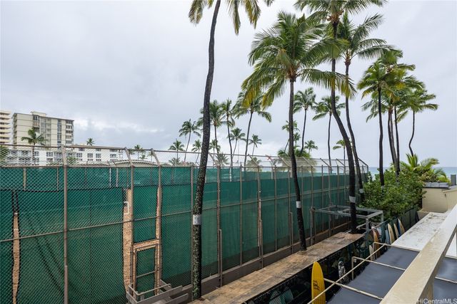 2895 Kalakaua Avenue 209, Honolulu, HI 96815