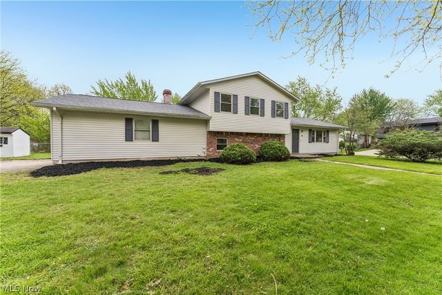 102 California Avenue, Elyria, OH 44035