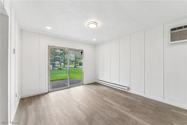 102 California Avenue, Elyria, OH 44035