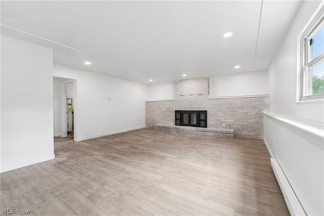 102 California Avenue, Elyria, OH 44035