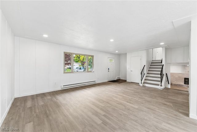 102 California Avenue, Elyria, OH 44035