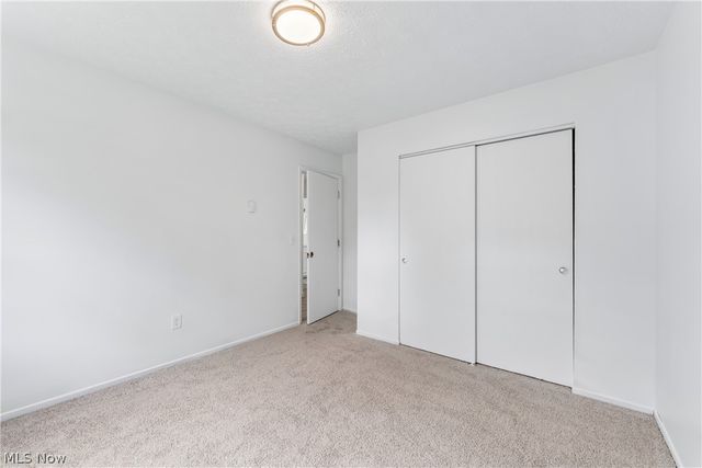 102 California Avenue, Elyria, OH 44035