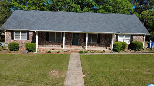 100 HILLTOP CIRCLE, Talladega, AL 35160