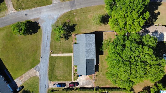 100 HILLTOP CIRCLE, Talladega, AL 35160