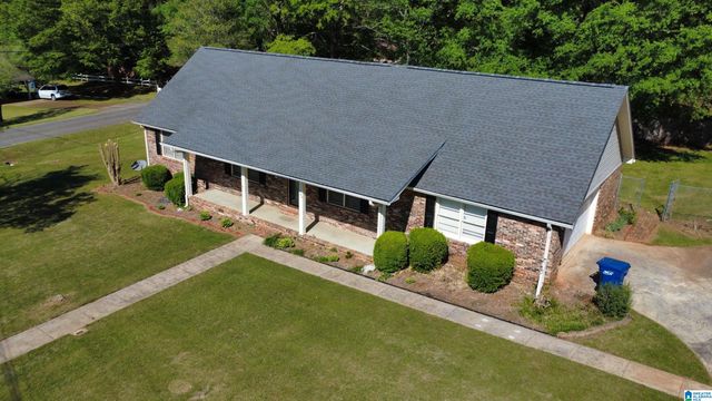100 HILLTOP CIRCLE, Talladega, AL 35160