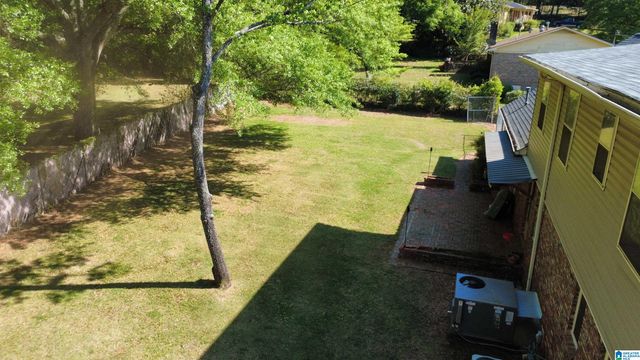 100 HILLTOP CIRCLE, Talladega, AL 35160