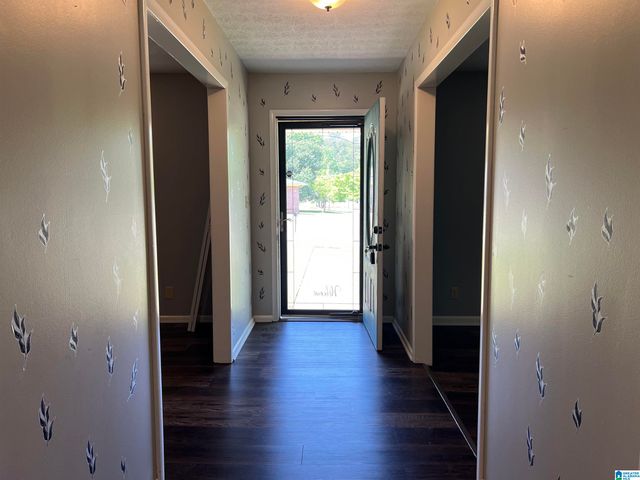 100 HILLTOP CIRCLE, Talladega, AL 35160