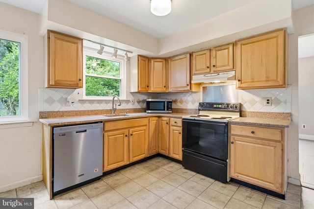 578 COACH RD, Horsham, PA 19044