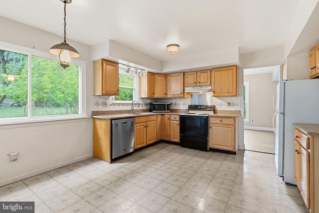 578 COACH RD, Horsham, PA 19044
